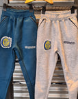 Pantalón Largo Chupín Frisa Niño/ Niña Escudo