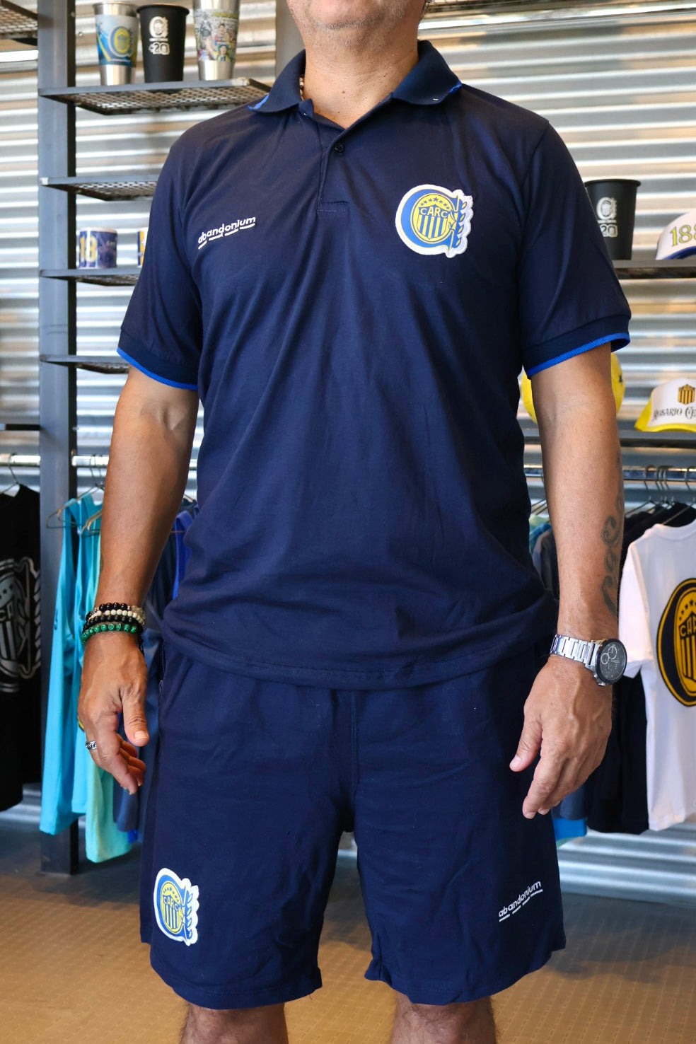 Chomba de Algodón Escudo Bordado