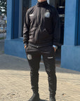 Conjunto Negro en Deportivo Frisado