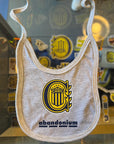 Babero escudo